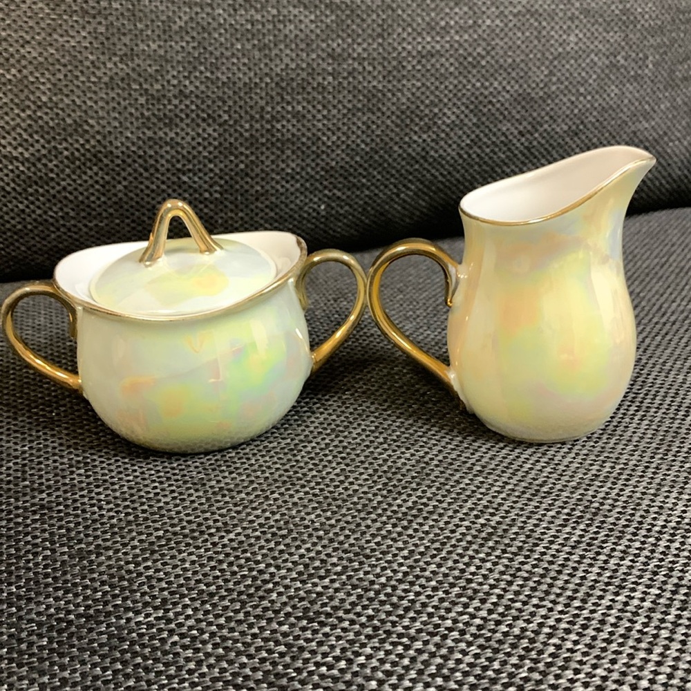 Vintage MCM - Giftcraft - Cream and Sugar Set - Pearlized Lustre - made in Japan